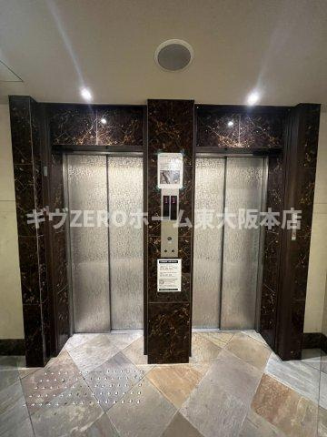 SWISS難波西のエントランス
