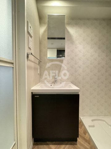 サムティ南堀江LUCEの設備|サムティ南堀江LUCE　独立洗面台