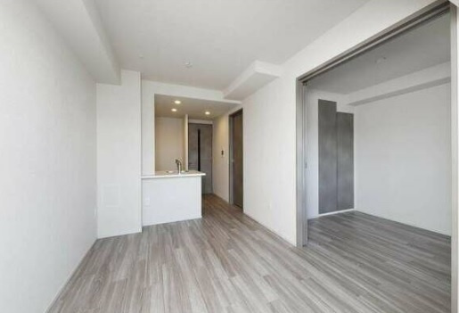 大阪市中央区瓦屋町２丁目の賃貸マンションの居間・リビング