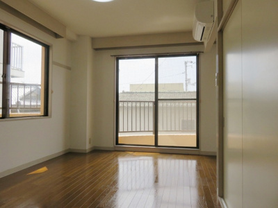 【居間・リビング】 | グレースシャトル伊島