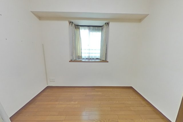 ６５８４６　モアグレース梅林公園南館の洋室