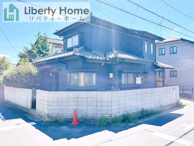 牛久市猪子町　中古戸建の外観