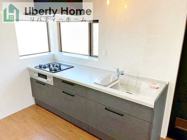 牛久市猪子町　中古戸建のキッチン