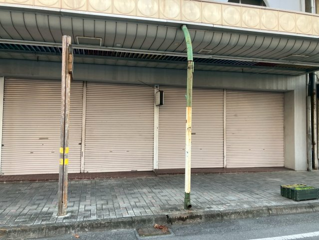 丸川ビル1階の外観