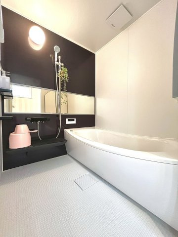 篠路8条6丁目の浴室|追い炊き機能・オートバス完備！