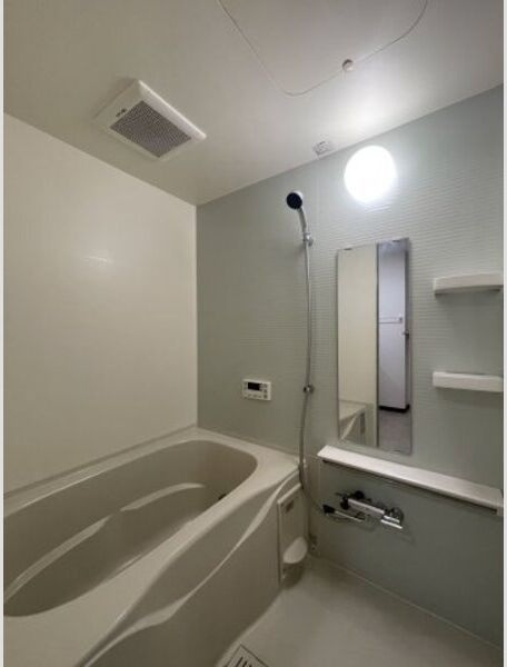 ラトレ白鳥の浴室