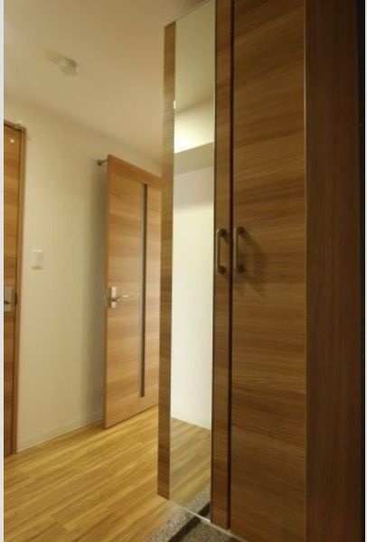 ラトレ白鳥の玄関