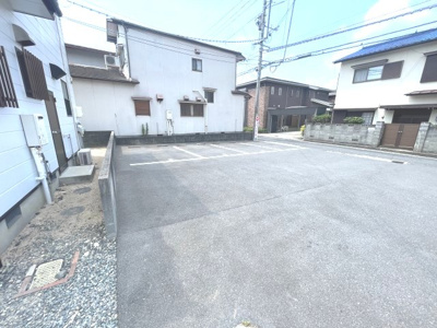 【駐車場】 | 伊島町1丁目9-18一戸建て