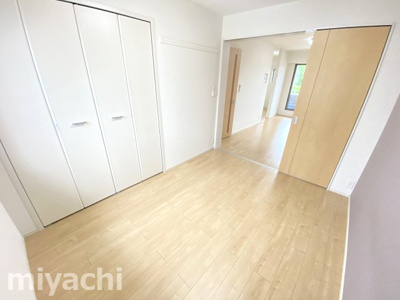 【洋室】 | ジラソーレ