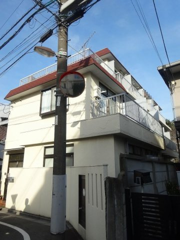 本郷フタキサンハイツの外観