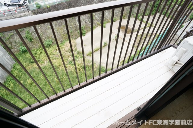 ルーブル陣内　Aのバルコニー