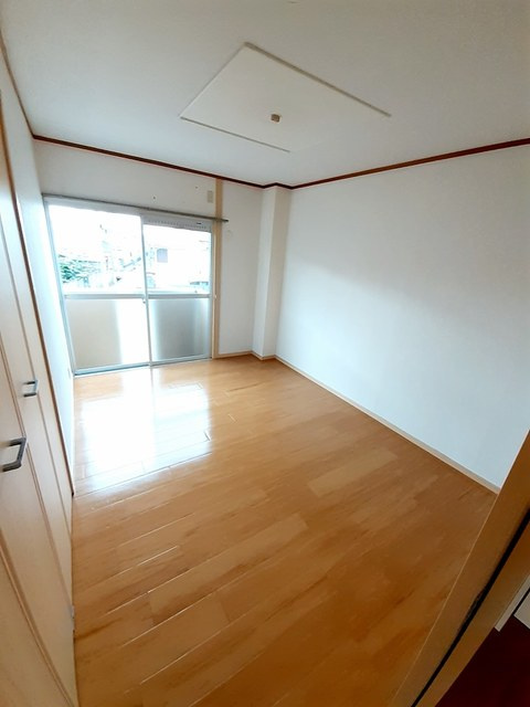中尾弐番館A棟の寝室