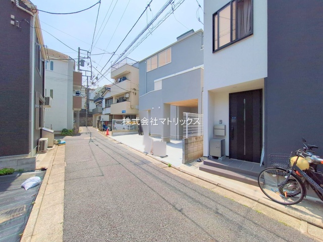 板橋区徳丸1丁目　屋上ルーバル×20帖LDK　限定1棟の前面道路含む現地写真