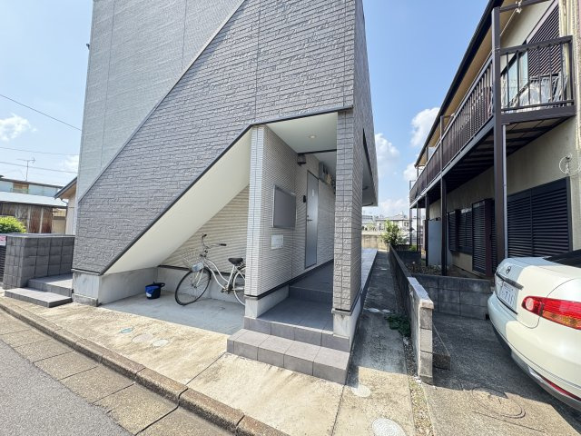 シャンティ八柱のエントランス