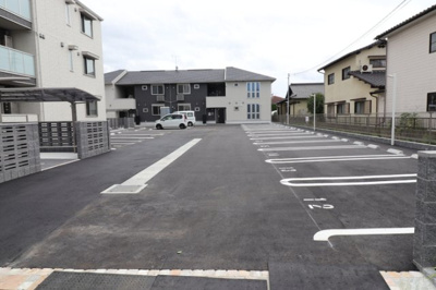 【駐車場】 | メルベーユ阿恵 A棟 | 駐車場