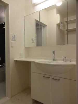 【独立洗面台】 | グランドヒル英 | 洗面室