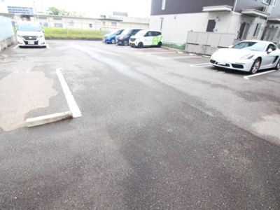 【駐車場】 | グランドールＲＳ | 駐車場
