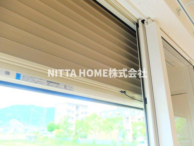 パルケ　レアルのバルコニー|雨戸シャッターも搭載♪