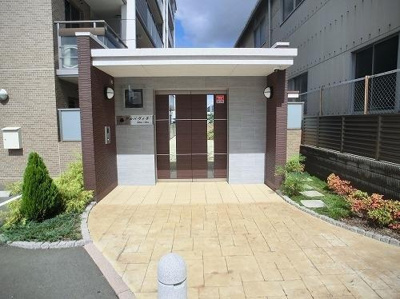 【エントランス】 | アルバ ヴィラ | エントランス写真