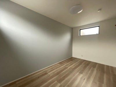 【洋室】 | Rear Fortress