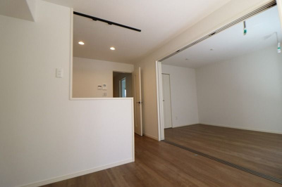 【居間・リビング】 | Leaf津福駅南