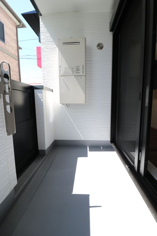 Leaf津福駅南のロビー