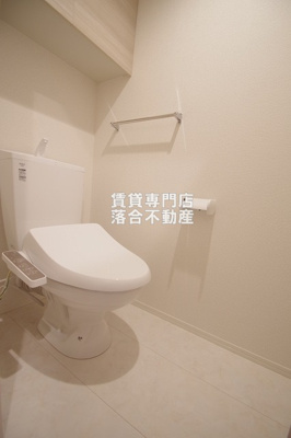 【トイレ】 | Grand Espoir | 温水洗浄暖房便座付き♪