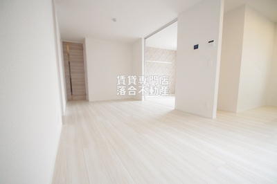 【居間・リビング】 | Grand Espoir | 白基調の清潔感あるリビング♪