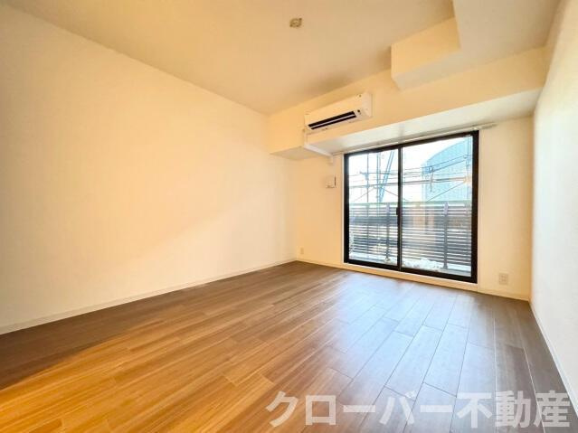 Ｓ－ＲＥＳＩＤＥＮＣＥ中新町ａｖｅｌｉｓの居間・リビング
