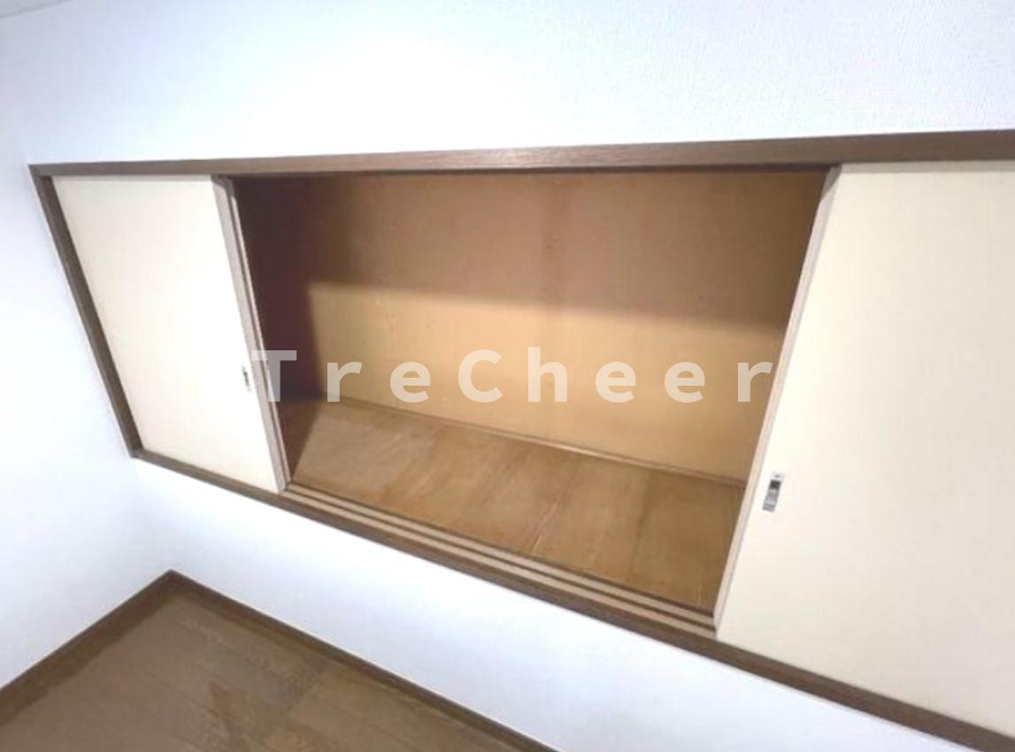 ガーデンヒルズ新倉B棟の収納