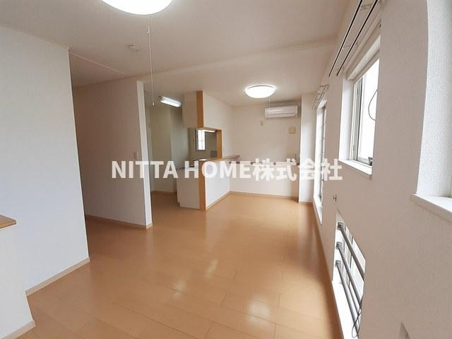 プリオールⅠの居間・リビング|リビング広々11.1帖(*^^*)