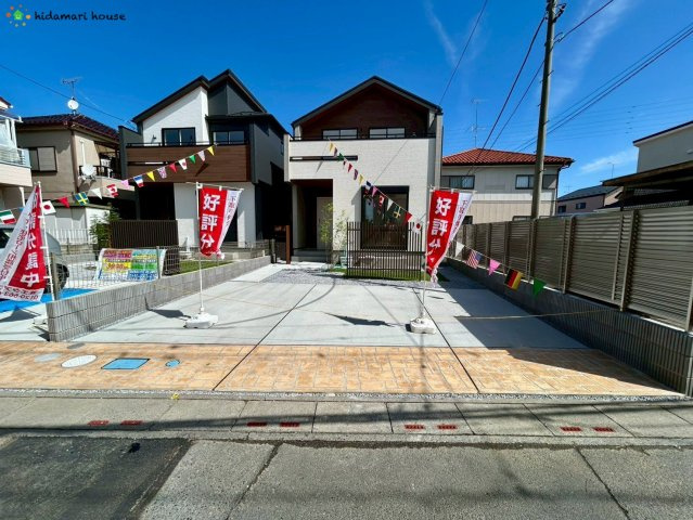 北本市西高尾2丁目　新築戸建　ブルーミング02の駐車場