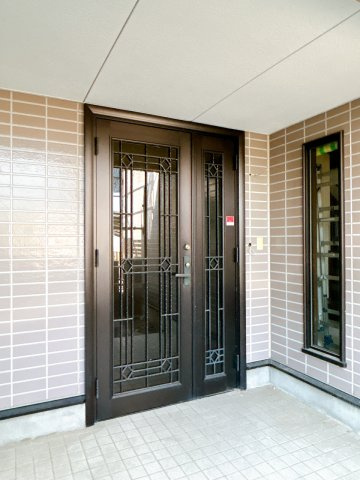 リフォーム済中古戸建　大垣市万石1丁目　平成3年築の玄関