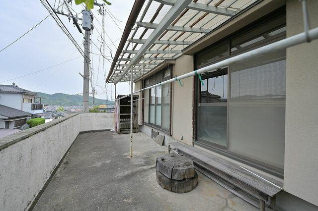 【バルコニー】