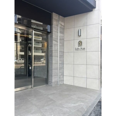 【エントランス】 | La’a Kea 徳川(ラアケア徳川)