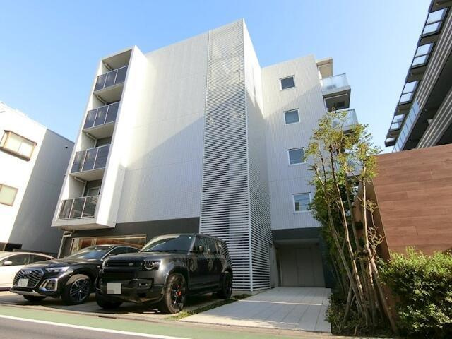 ディアレイシャス三軒茶屋の外観