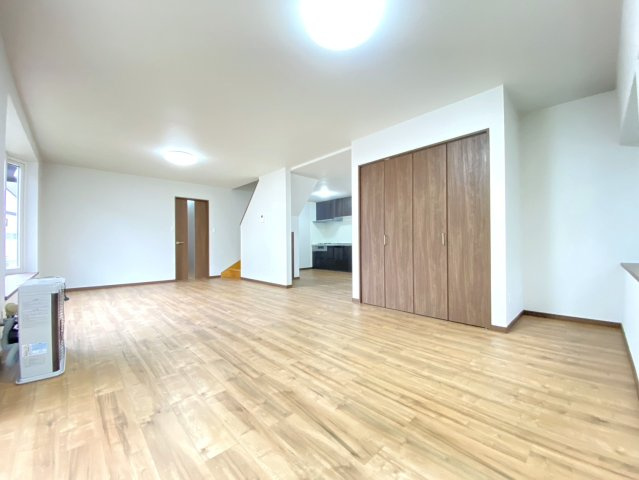 上野幌3条5丁目の洋室