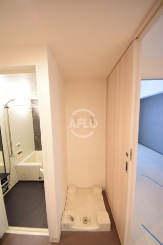 プレサンスNEO心斎橋の設備|プレサンスNEO心斎橋　室内洗濯機置き場