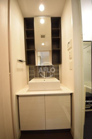 プレサンスNEO心斎橋の独立洗面台|プレサンスNEO心斎橋　独立洗面台