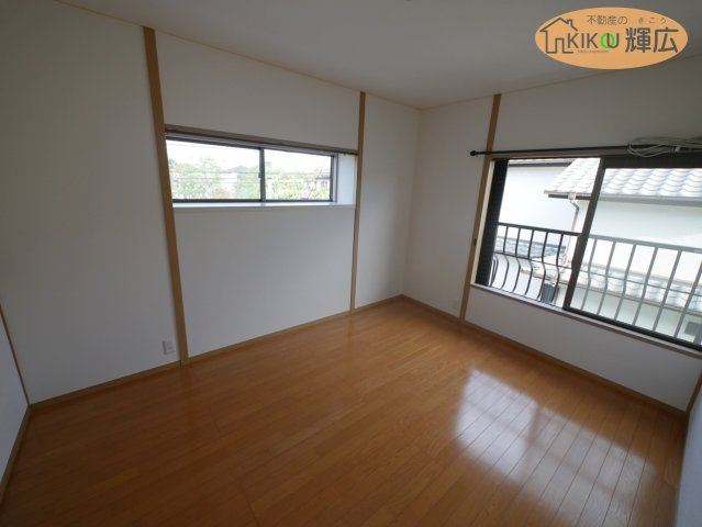 加古川市平岡町新在家　中古戸建の子供部屋