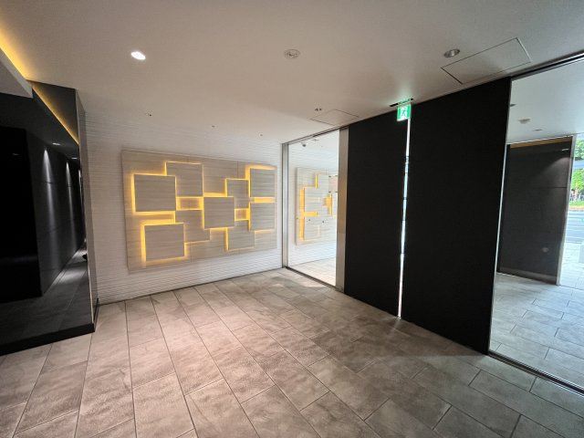 S-RESIDENCE新大阪Ridenteのエントランス