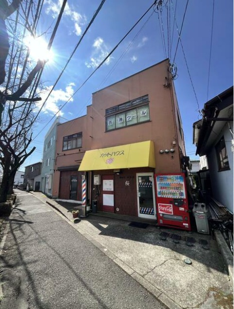 渋沢プラザの外観