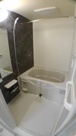 ｍａｉｓｏｎ　ｓａｔｓｕｋｉの浴室|追い焚き・浴室乾燥機付きのお風呂です♪