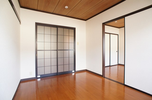 フォーレスト初石の居間・リビング