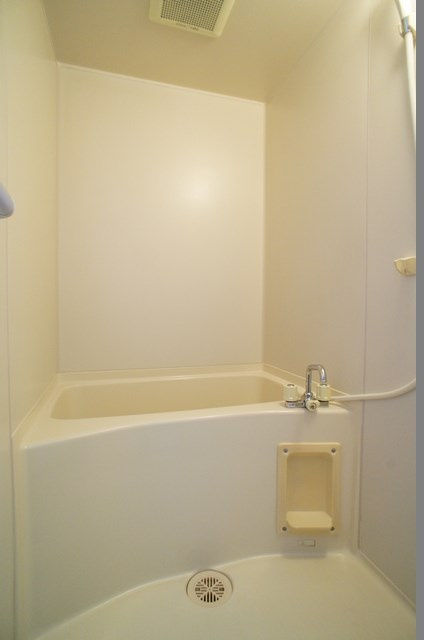 フォーレスト初石の浴室