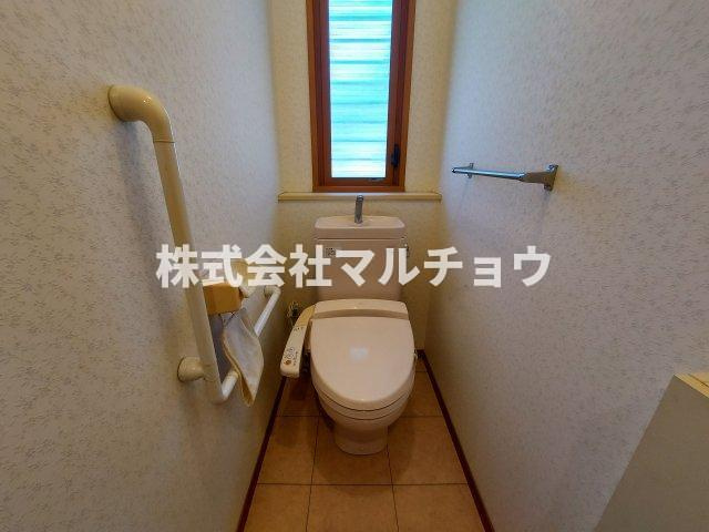 上万呂中古建てのトイレ|清潔感のあるトイレです