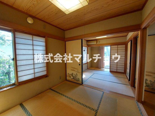 上万呂中古建ての和室|落ち着いた雰囲気の和室付きです