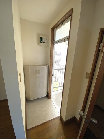 メゾン田中Aの玄関