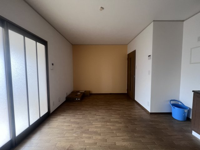 アルパポンテ一番館の居間・リビング