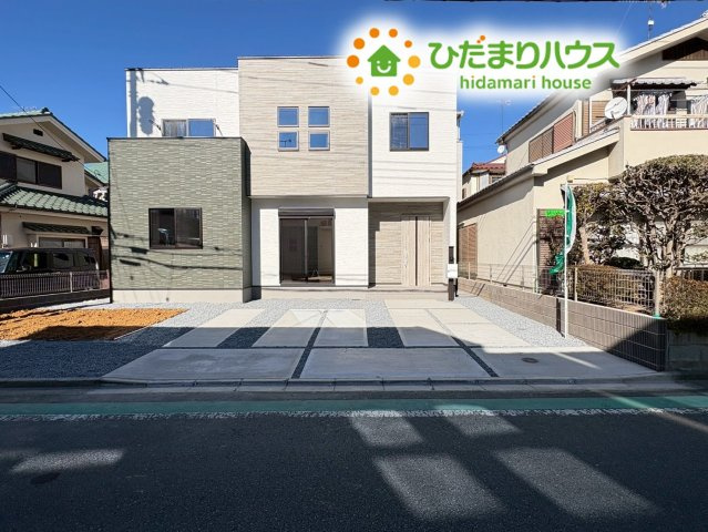熊谷市柿沼　第1期　新築一戸建て　クライン　01の外観|スタイリッシュなフォルムが目を引く外観です！バルコニー部分のアクセントが建物全体を引き締めています♪
お友達を招きたくなるような素敵な佇まいで、帰宅するたびにホッとできるような温かみのあるデザインです